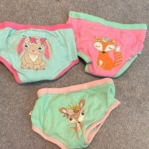Charming Kids' Animal Print Underwear Set - Pink & Green